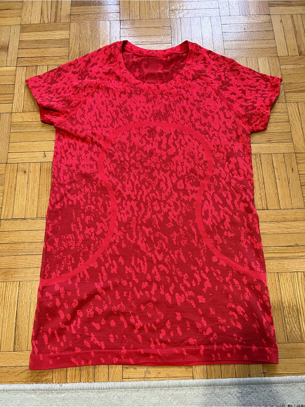 Lululemon swiftly short sleeve